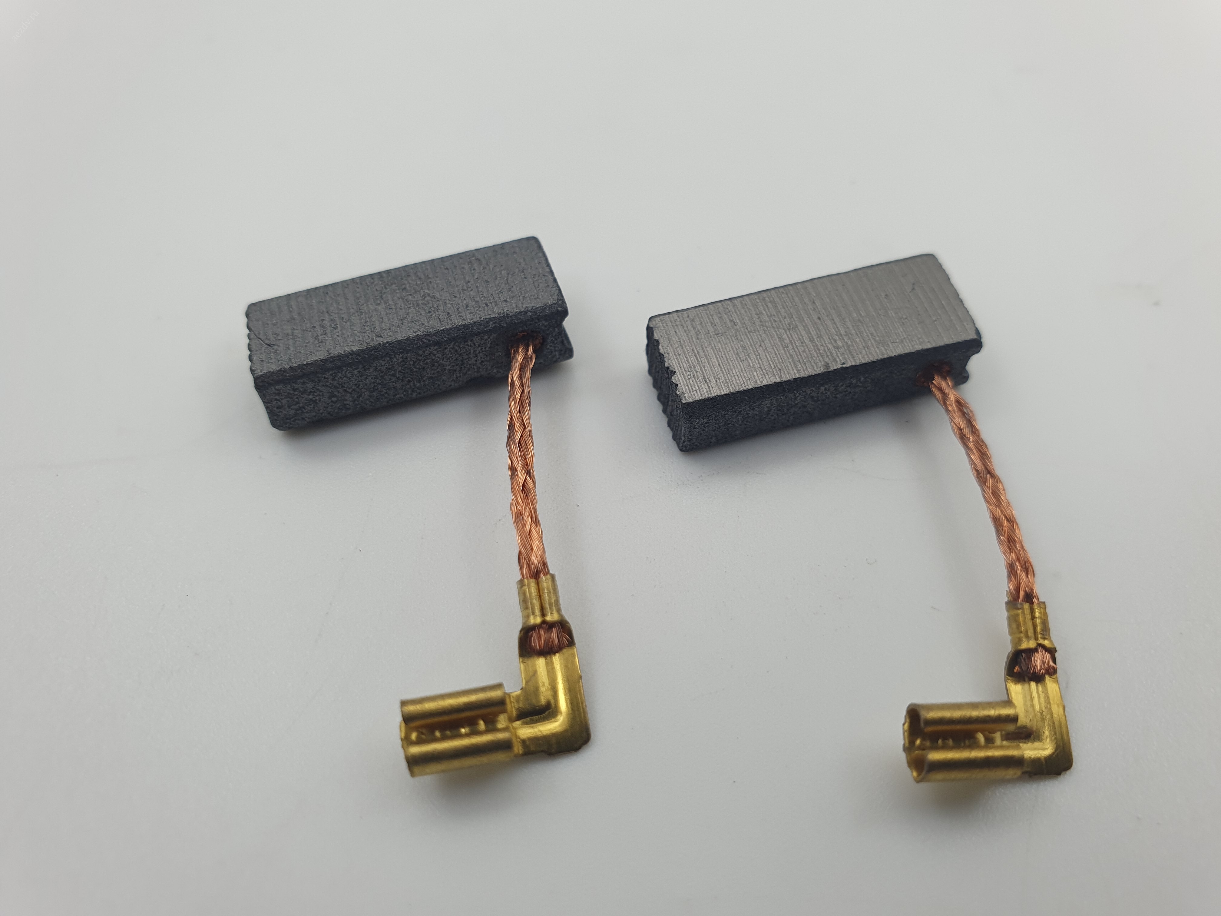 Щетки угольные (графитовые) 5x8x19 BOSCH GBH2-24DRE/GBH2-26DBR (1617000525) за 2шт.
